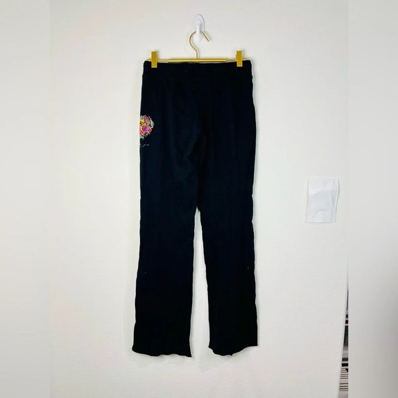 Rue21 Women’s Black Flare Lounge Pants LOVE Colorful Graphic Size Small - Picture 6 of 8